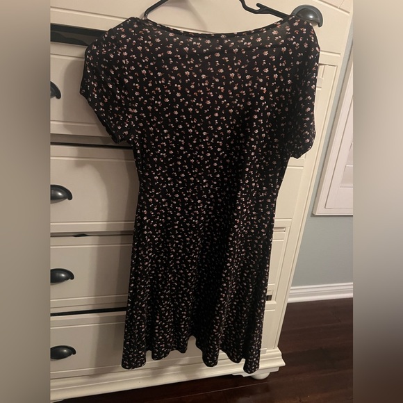 Sky and Sparrow Floral Mini Dress - Picture 2 of 4